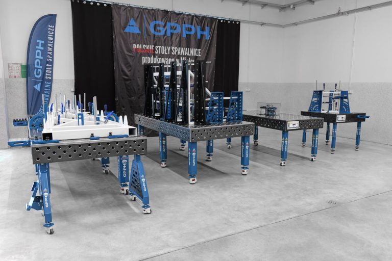 Serie tradycyjnych stołów spawalniczych GPPH: (od lewej) EXPERT, PRO, PLUS, ECO. 
