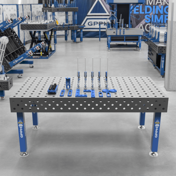 Stół spawalniczy GPPH PLUS φ28 siatka 100x100mm 2000x1000 mm na stopach z zestawem narzędzi 2XS
