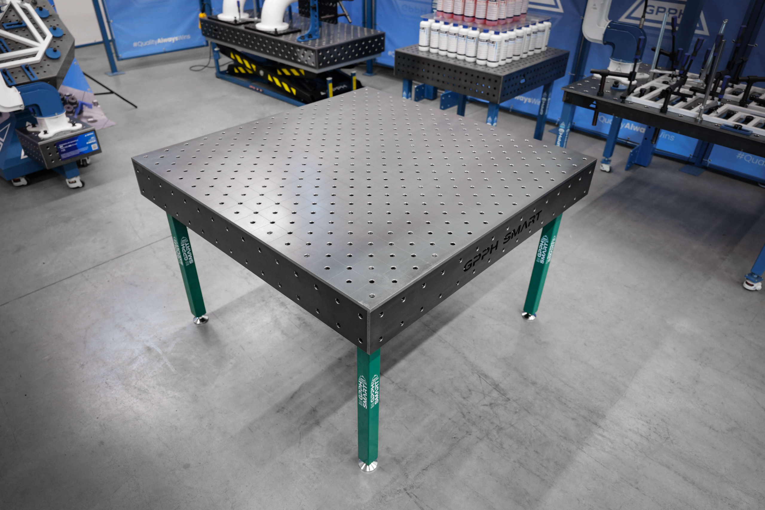 [OUTLET] Table de soudage SMART 12 mm 1500x1480 mm - système φ16, grille diagonale