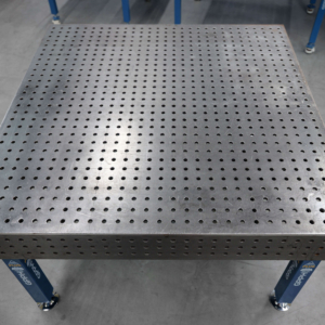 [OUTLET] Stół Spawalniczy PLUS Siatka - 50x50mm, System - Φ16, Rozmiar - 1500x1480mm, Nogi - Na kołach